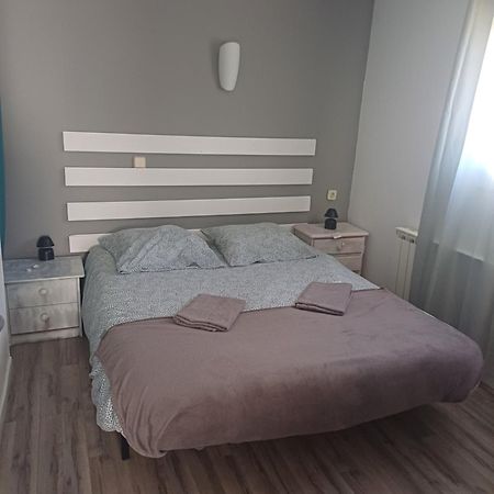 Appartement De Vacances En Cerdagne Bourg-Madame Exterior foto